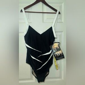 Vintage 80s Carol Wior‎ NWT Slimsuit One Piece Swimsuit 18 Underwire Adjustable.